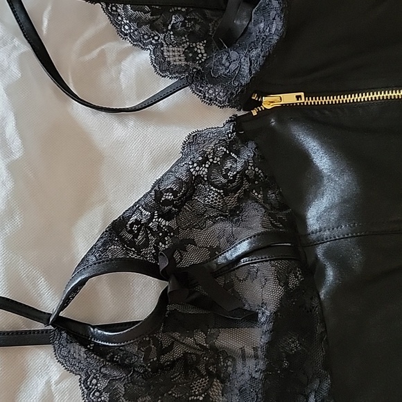ANN SUMMERS TASHA Black Vegan Faux Leather Lace Gold Zipper TEDDY Lingerie - Picture 12 of 12